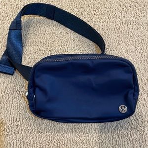 Navy everywhere belt bag.